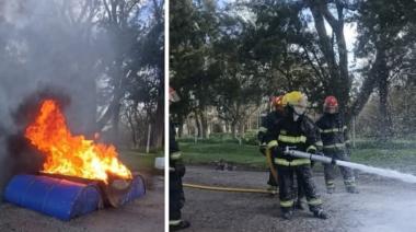 Bomberos locales se capacitan en incendios industriales
