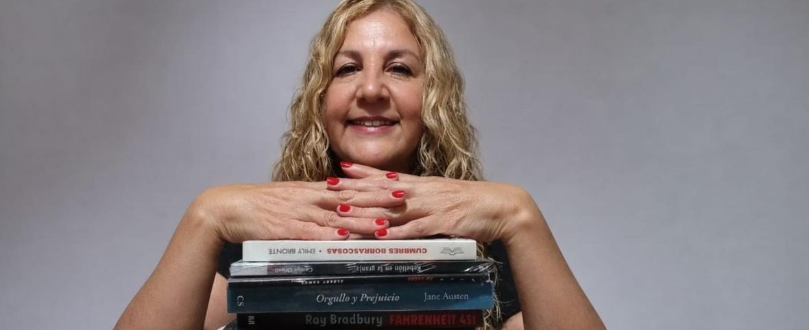 Entre relatos y recuerdos: “Latidos de Tinta”, el espacio literario de la profesora María Marta Barrios