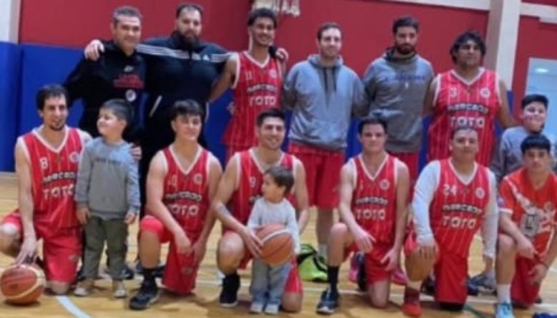 Unión ganó en el duelo reprogramado y sigue en carrera