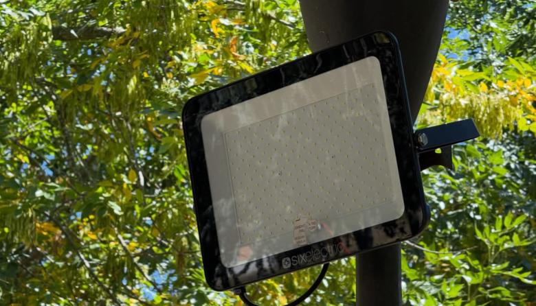 Instalan nuevas luminarias LED en la Plaza Alvarado