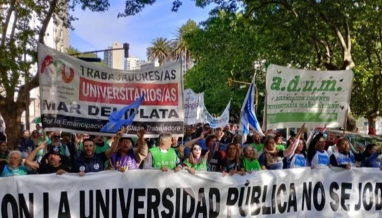 Comenzó una nueva semana de paro docente en la Universidad de Mar del Plata