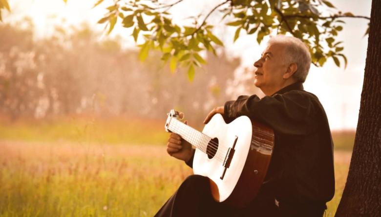 Daniel Pelliza, cinco décadas con el alma hecha canción