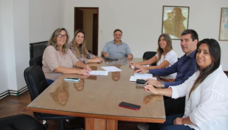 Convenio entre el Municipio y la Universidad Siglo 21 para ampliar oportunidades de estudio