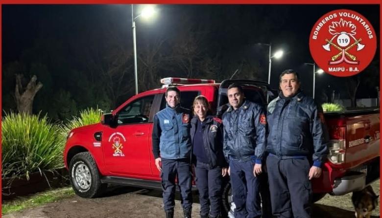 Bomberos Voluntarios de Maipú participan de la búsqueda de pescadores desaparecidos en el Río de la Plata