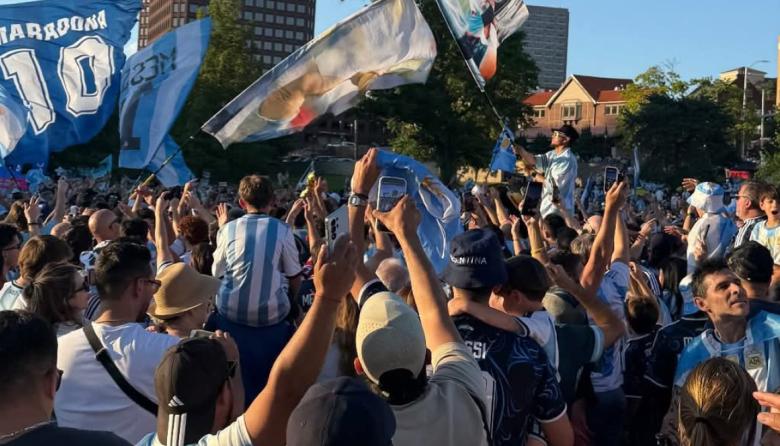 Ibar Sallaz vive la pasión mundialista desde Kansas City y acompaña a la Selección Argentina en Estados Unidos