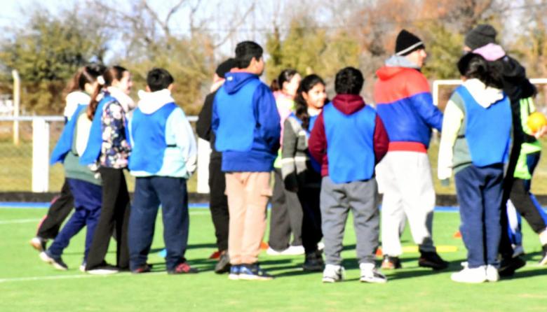 El Polideportivo Municipal albergó el cierre de la etapa local de los Juegos Escolares Bonaerenses