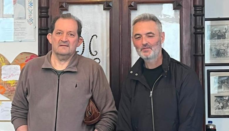 Juan José Falú visitó el Teatro de los Maipuenses acompañado por Fernando Zapata