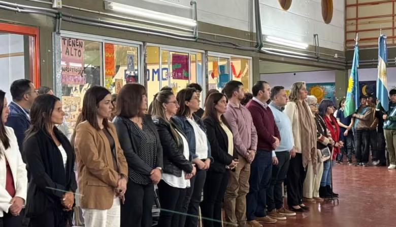 Reconocieron a docentes jubiladas y tomaron juramento a quienes inician su carrera docente