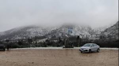 Hoy nevó en parte del conurbano bonaerense histórico: copos en el AMBA