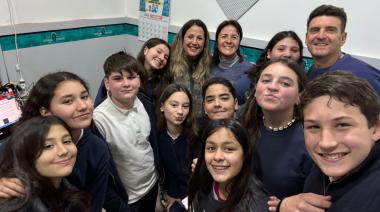 Estudiantes del Instituto Golé concientizan sobre los riesgos de opinar sobre el cuerpo ajeno