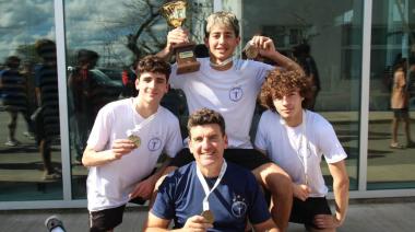 Oro para el equipo Sub 18 Nivel 4 de gimnasia artística