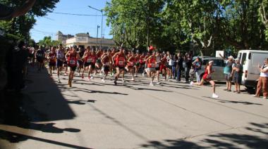 Éxito total en la Maratón “Maipú Solidaria” y el Encuentro Regional de Hockey Infantil