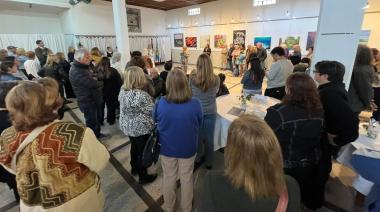 Noa Casco representa a la Sociedad Italiana de Maipú en el XIX Salón de Arte del Fogolar Furlan