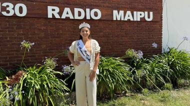 Victoria Vergara Derdoy, postulante a Reina del Carnaval, representa a la Agrupación Tradicionalista La Fortinera
