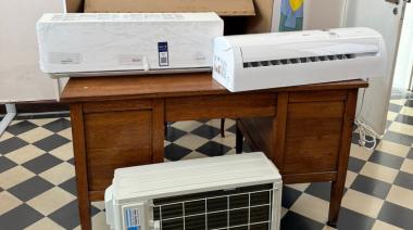 La Cooperadora del Hospital entregó nuevos equipos de aire acondicionado al sector de Enfermería