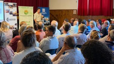 Realizaron charla sobre caravana electrónica y estrategias de vacunación contra la fiebre aftosa 2026