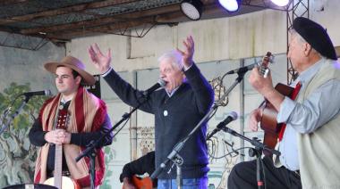 Barrio Unión celebró el Día de la Patria con música, danzas y actividades tradicionales