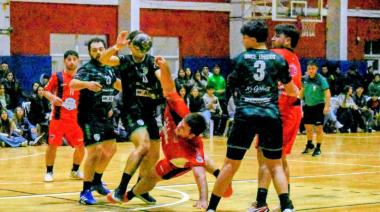 Maipú derrotó al líder del campeonato en el Polideportivo Municipal