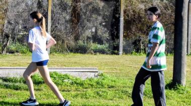 Alumnos de Las Armas participaron de la etapa local de atletismo