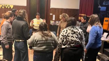 Tatul Bernodat compartió su experiencia en el mundo del doblaje con docentes, estudiantes y público en general