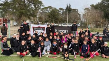 Alejo Sosa destacó el crecimiento del hockey en Maipú: "Se generó una comunidad y ya superamos las 100 jugadoras"