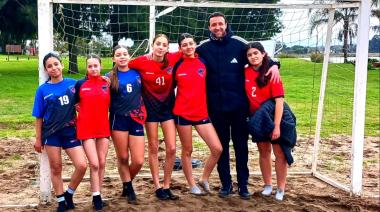 Maipú clasificó al Interregional de Handball Playa