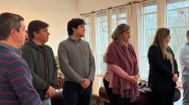 El padre José Mayoral recorrió las dependencias municipales junto a la imagen de San Cayetano