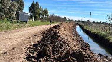 Realizaron trabajos de mantenimiento en el camino a La Flora
