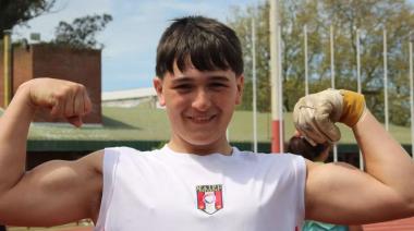 Bastián Chioino obtuvo la medalla de bronce en lanzamiento de martillo