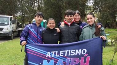 La posta 4x100 Sub 18 de Maipú finalizó sexta en su serie