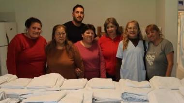 El Taller Municipal de Costura confeccionó y donó sábanas para el Hospital Municipal