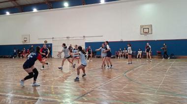 El handball femenino Sub 14 de Maipú ganó y continúa en competencia