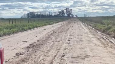 Continúan los trabajos de reparación y acondicionamiento de caminos rurales