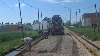 Avanzan los trabajos de cordón cuneta en el barrio Villa Italia