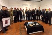 Granaderos visitaron el Museo Kakel Huincul tras los actos del 17 de agosto