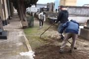Realizan tareas de mantenimiento en el Cementerio Municipal