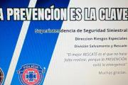 Bomberos de Maipú participaron de una capacitación en rescate acuático ante el fenómeno de El Niño