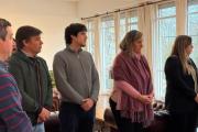 El padre José Mayoral recorrió las dependencias municipales junto a la imagen de San Cayetano