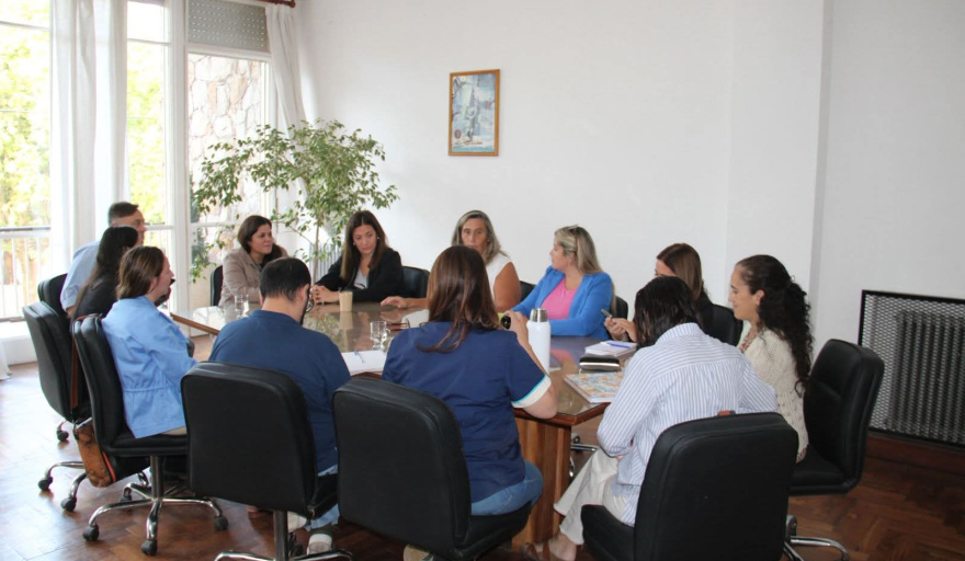 Reunión de articulación entre Municipio, Educación y Salud en Maipú