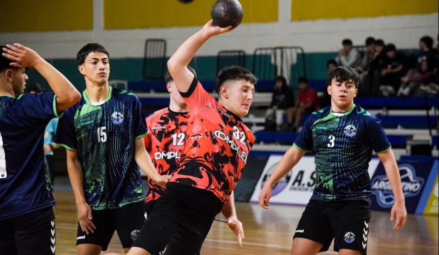 Agustín Mendiola fue convocado a la preselección juvenil argentina de handball