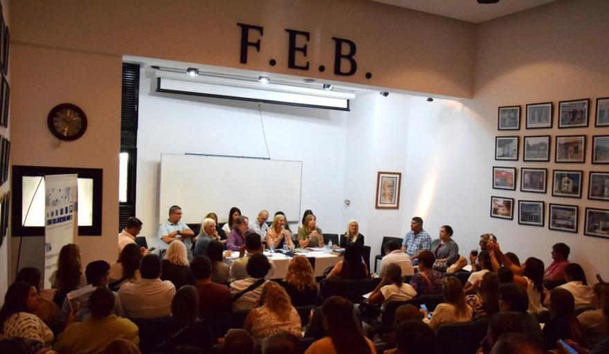 Se aprobó el acuerdo salarial docente: aumento del 5% en marzo y 2,5% en abril